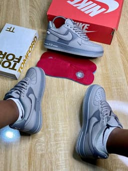 UNISEX SNEAKERS